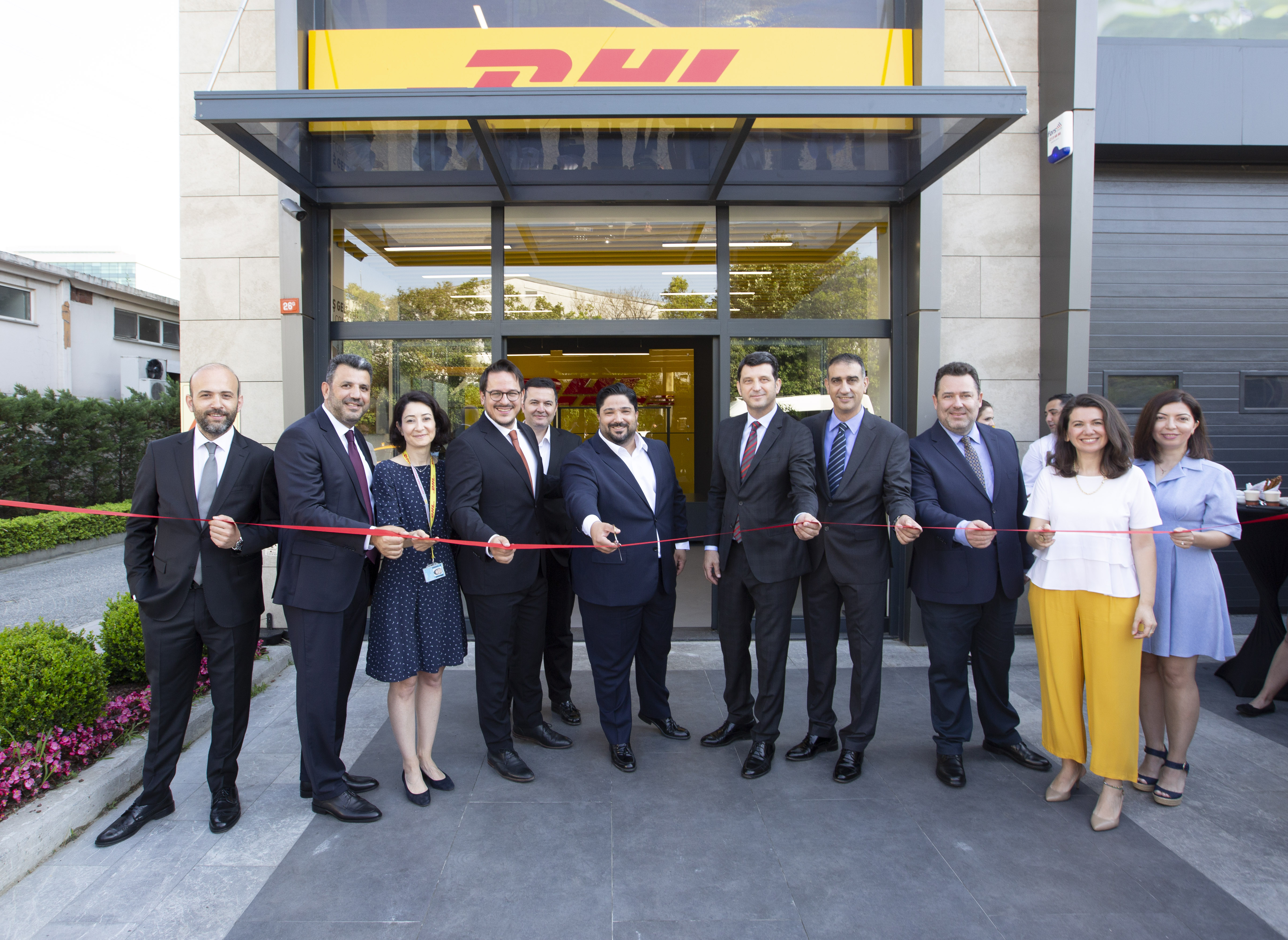 DHL Express Yenibosna Hizmet Merkezi Açıldı - Ticari araçlar, hafif ticari, pick-up, kamyon, otobüs