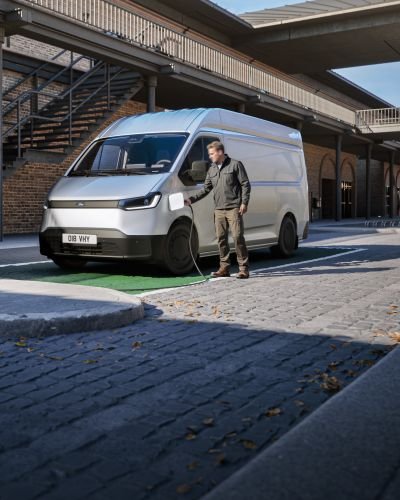 Ford Transit Ailesine Elektrikli Çinli Kardeş Geliyor