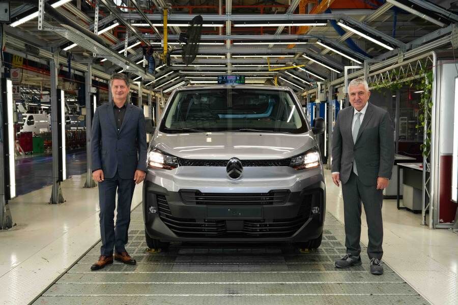 Citroën CEO’su Chardon Bursa’da Tofaş Fabrikasında