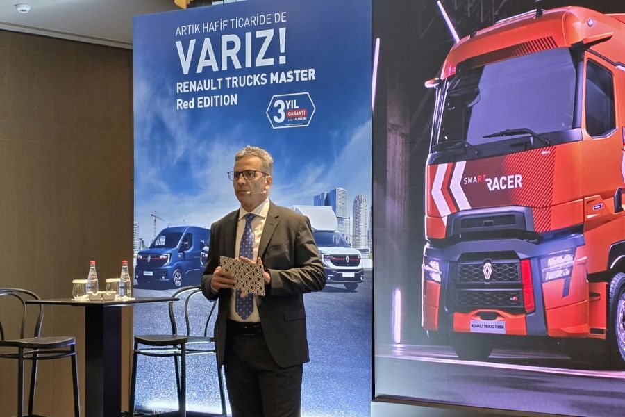 Renault Trucks Resmen Hafif Ticari Rekabetine Katıldı