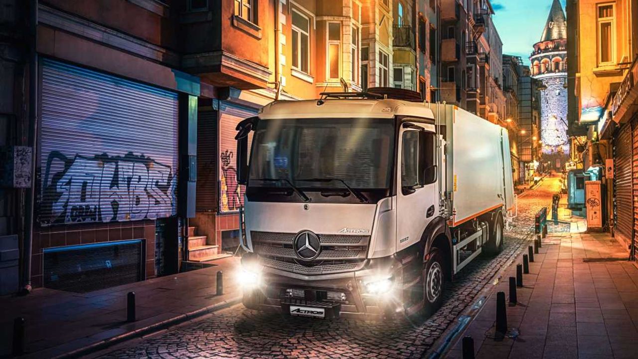 Mercedes-Benz Kamyonlara Yeni Teknoloji ve Donanım Gücü