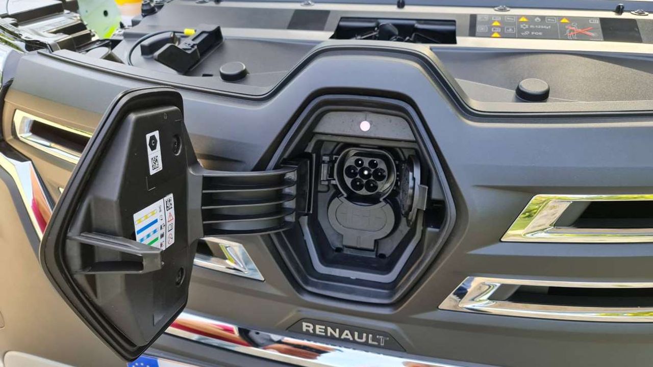 Renault FlexEVan’la Ticari Araçlarda Yeni Döneme Hazırlanıyor