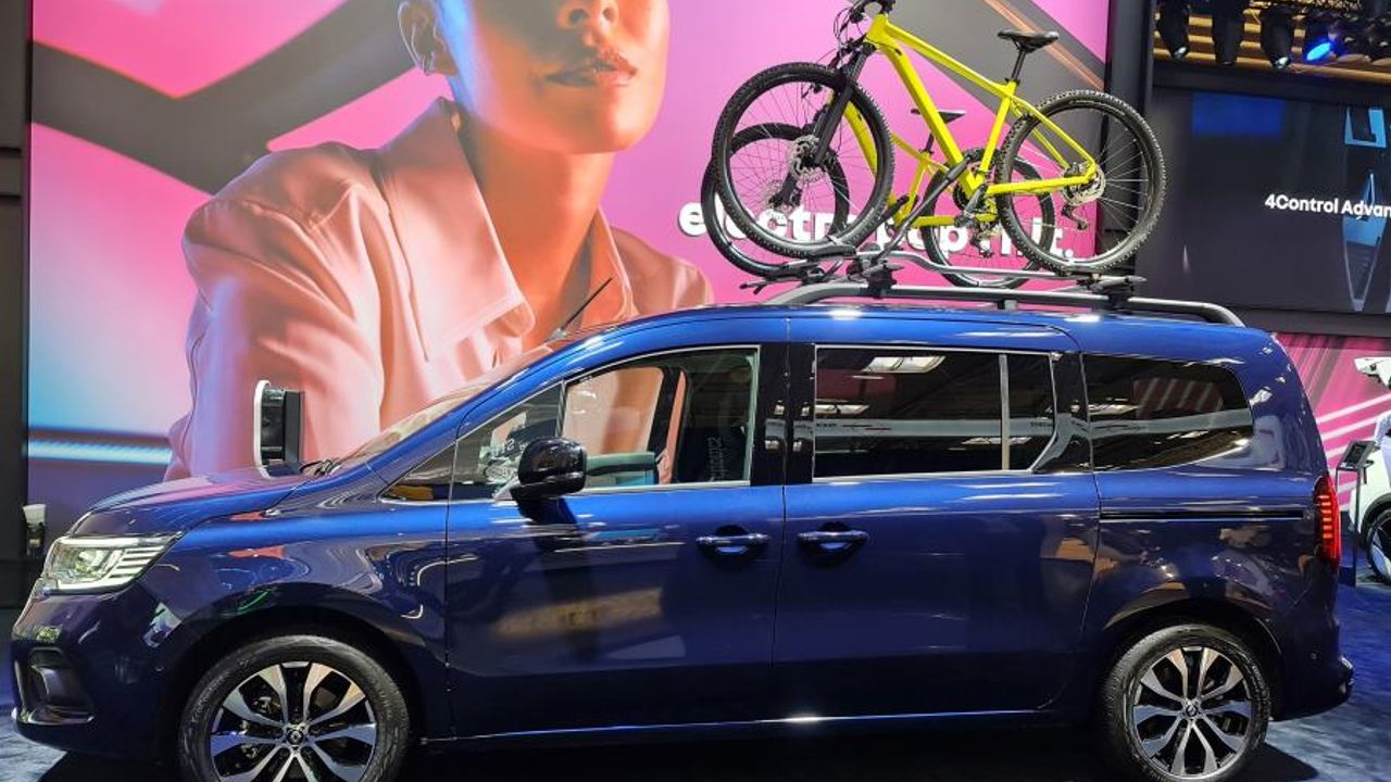 Renault Grand Kangoo’yu IAA Mobilite Fuarı’nda Tanıttı