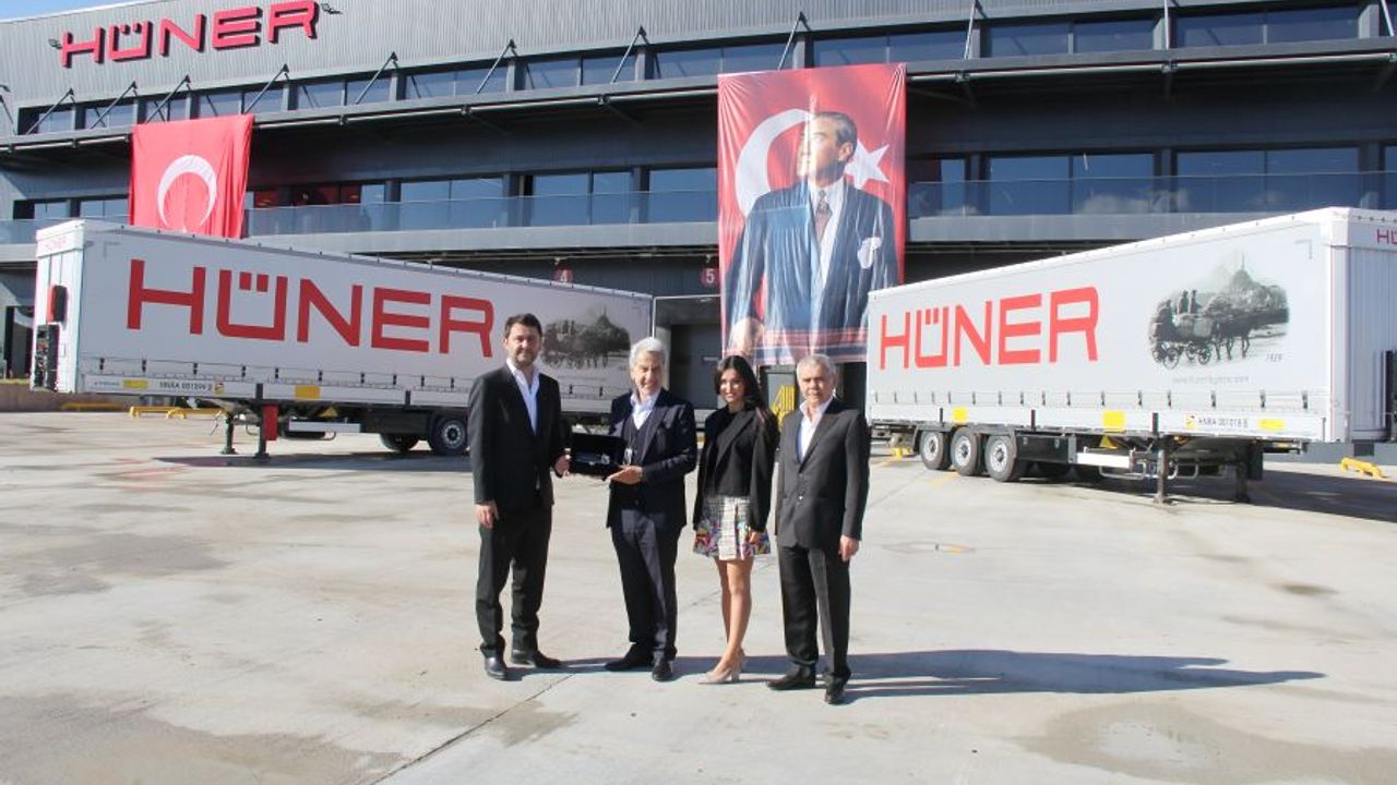 Tırsan'dan Hüner'e 500 Treyler ve Lojistik Merkezi Teslimatı