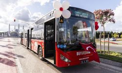 Sakarya Büyükşehir Belediyesi Otokar’dan 6 KENT XL Metrobüs