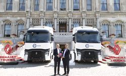 Renault Trucks’tan Hilal Trans’a ve 100 Adetlik Üst Düzey Teslimat