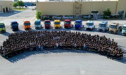 Mercedes Aksaray Kamyon Fabrikası 40. Yaşını Kutluyor