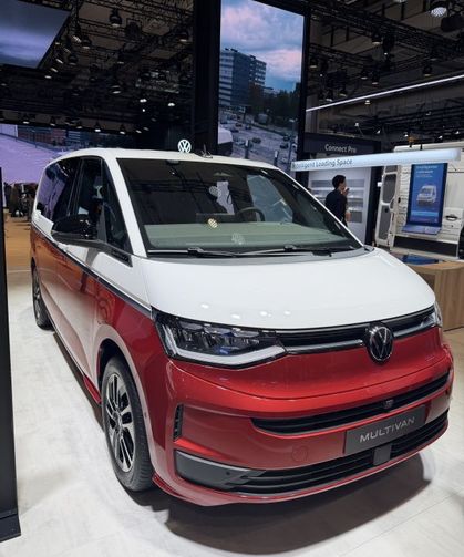 Volkswagen IAA’da 2026’da Yeni Caddy ve Multivan’ı Sergiliyor