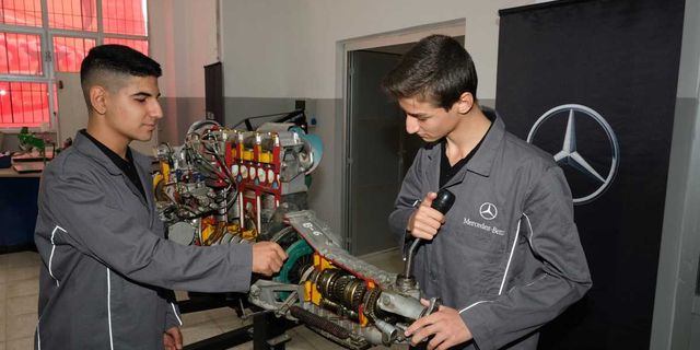 Mercedes-Benz 32’nci Laboratuvarı Mardin’de Açtı
