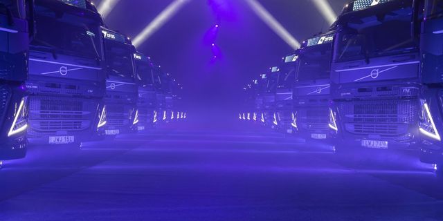 Volvo Trucks DFDS’ye 20 Elektrikli Çekici Teslim Etti