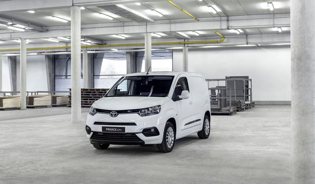 Toyota Hafif Ticari Araçlarda Rekor Kırdı