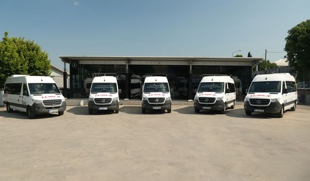 Mercedes’ten Turex Turizm’e 150 Sprinter Teslimatı