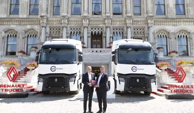 Renault Trucks’tan Hilal Trans’a ve 100 Adetlik Üst Düzey Teslimat