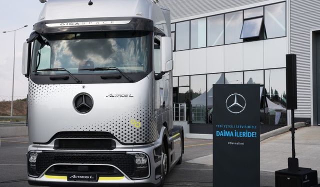 Mercedes İki Stratejik Noktada İki Kamyon Servisi Açtı