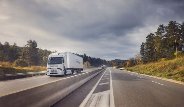 Renault Trucks Elektrikli Çekicide 600 Km Menzile Ulaştı