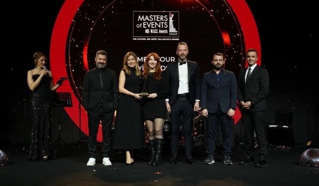 Mercedes’in Sağlık Bakım Tırı’na“En İyi Roadshow” Ödülü