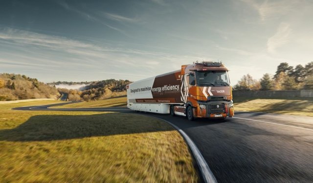 Renault Trucks Daralan Pazarda Konumunu Güçlendirdi