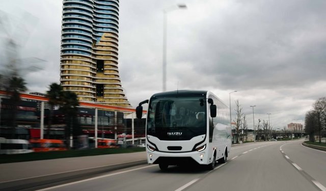 Anadolu Isuzu NovoLux Midibüsü Yeniledi