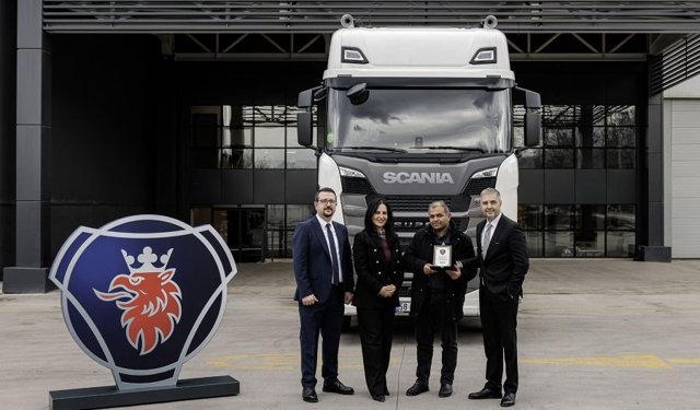 Mertrucks İlk Scania Teslimatını Tatarlar Petrol’e Yaptı
