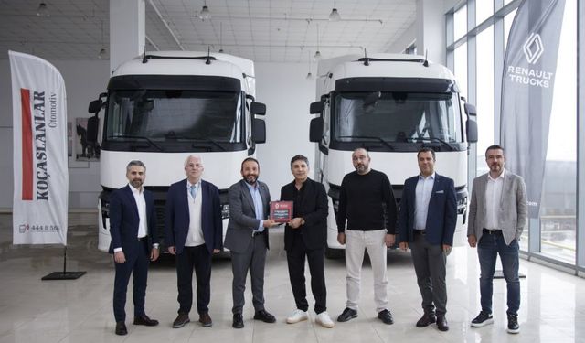 İstanbul Lojistik 20 Renault Trucks T480 Çekici Aldı