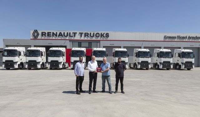 Renault Trucks’tan Onaylar Ekspress’e 10 T520 Çekici