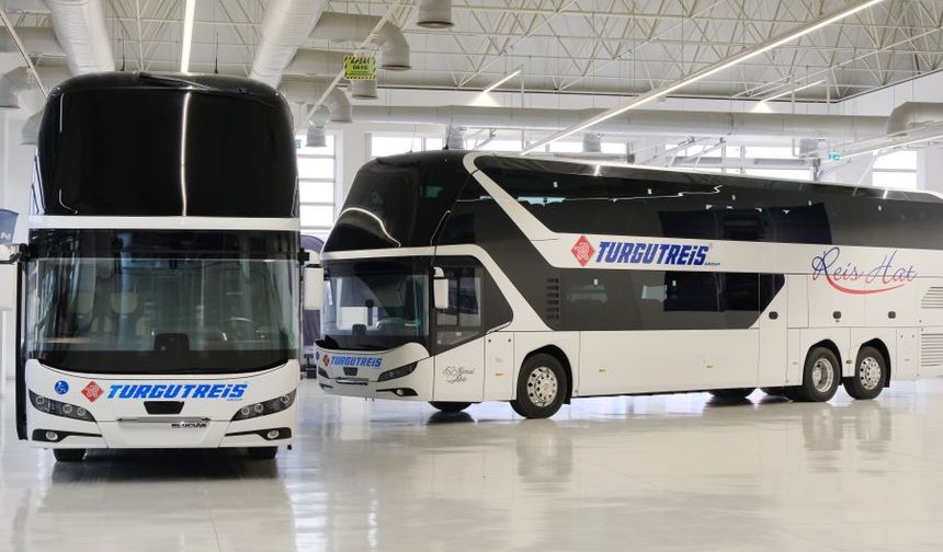 MAN Türkiye’de İlk Çift Katlı Otobüsü Turgutreis Turizm’e Teslim Etti