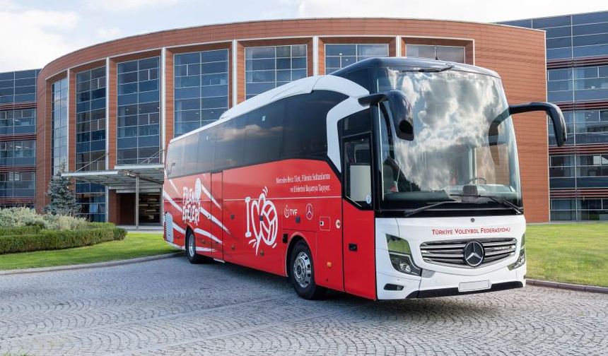 Voleybol Takımlarımızı Mercedes Taşımaya Devam Edecek