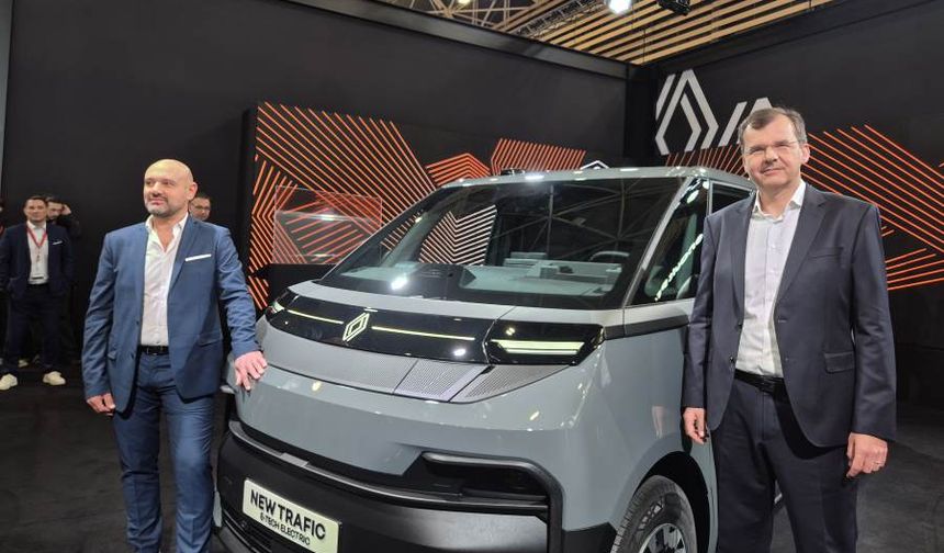 Elektrikli Renault Trafic Van E-Tech Solutrans’ta Tanıtıldı