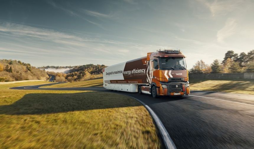 Renault Trucks Daralan Pazarda Konumunu Güçlendirdi