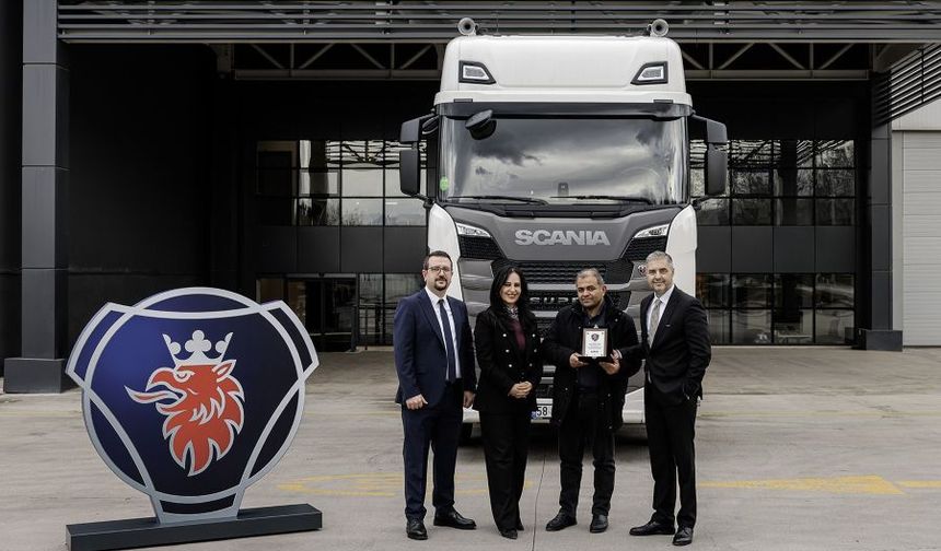 Mertrucks İlk Scania Teslimatını Tatarlar Petrol’e Yaptı