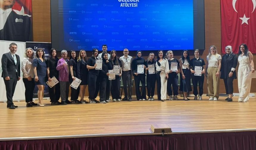 Gelecek Atölyesi Projesi İlk Mezunlarını Verdi