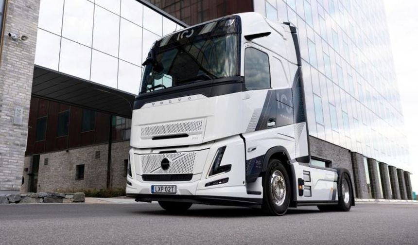 Volvo Trucks’tan 100. Yılına Özel Seri Araçlar