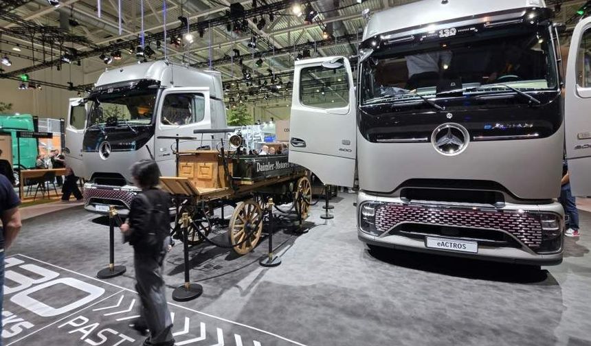 Mercedes IAA’da 130 Yıllık Kamyon Tarihini Sergiledi